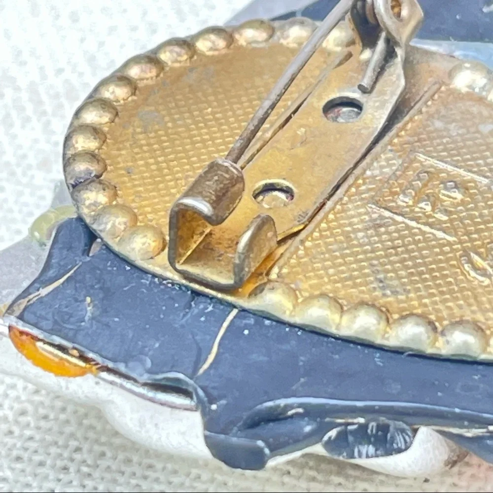 Vintage signed theater masks brooch - Picture 6 of 9